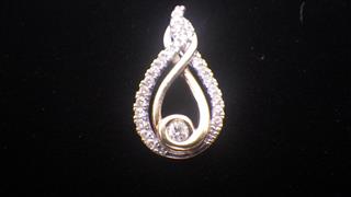 10K Diamond Cluster Tear Drop Pendant 2 Tone Yellow and White Gold 2.4g